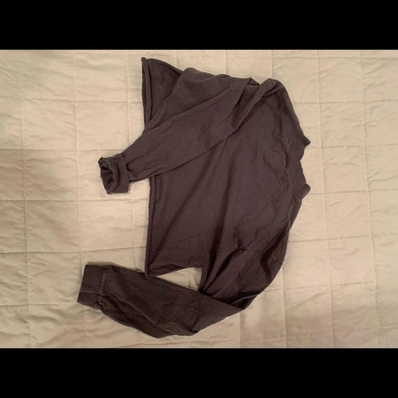 Vintage Long Sleeve Crop - Picture 4 of 4